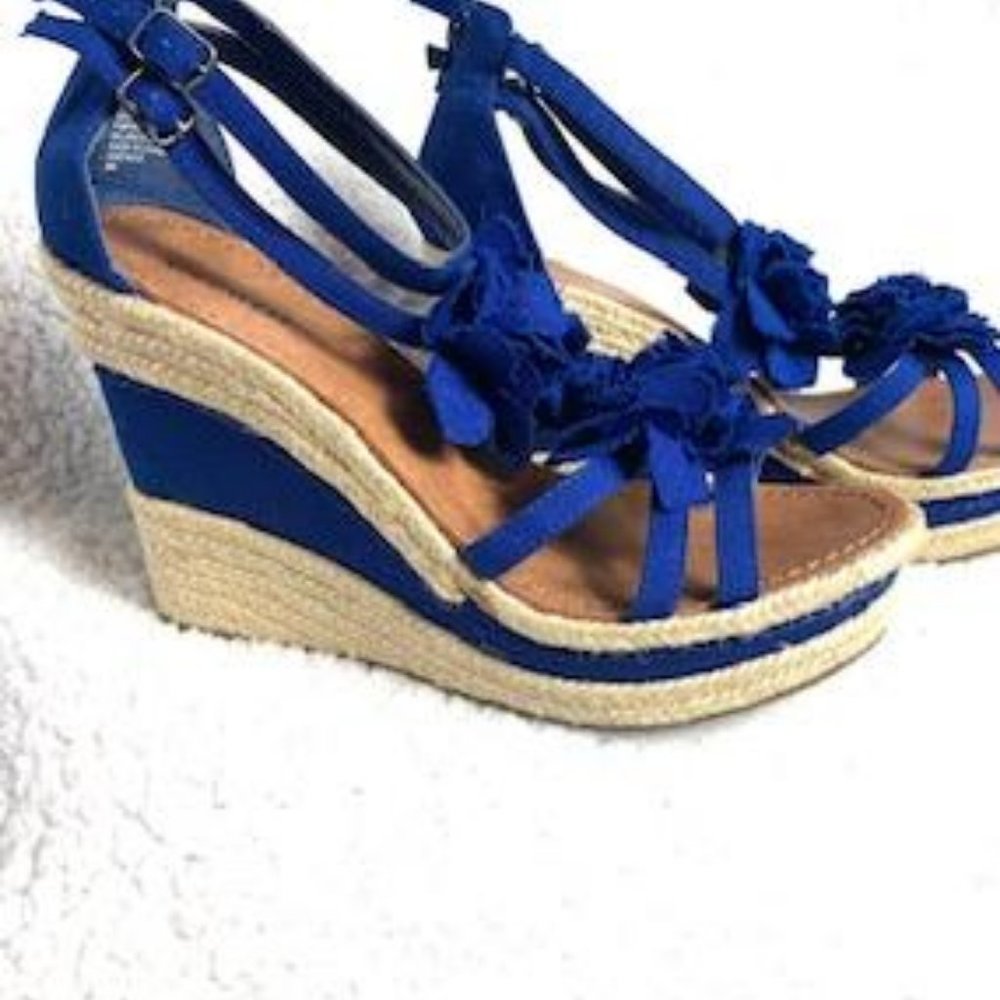Nine West Beautiful Blue Wedged Espadrilles - Picture 4 of 13